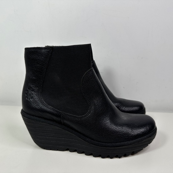 Fly London Black Chelsea Wedge Ankle Boot Women's Size 38 Chunky Platform - Picture 1 of 10